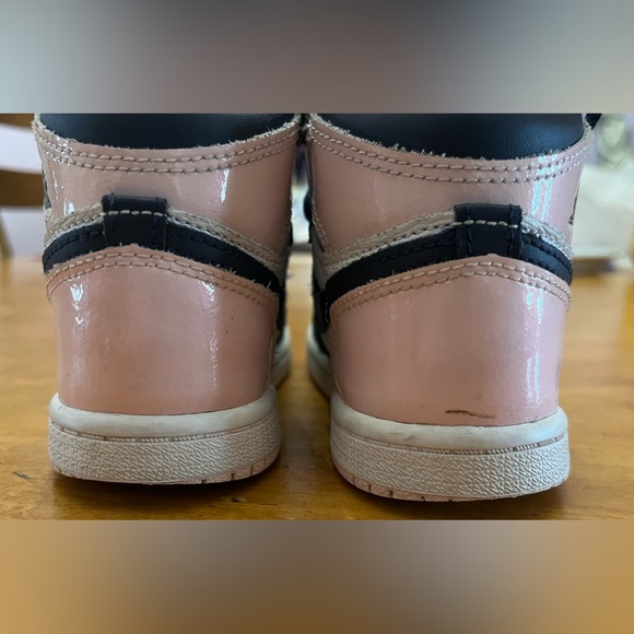 Nike Air Jordan 1 High OG Atmosphere/Bubble Gum CU0450-641 Child Shoe 9C - Picture 7 of 10